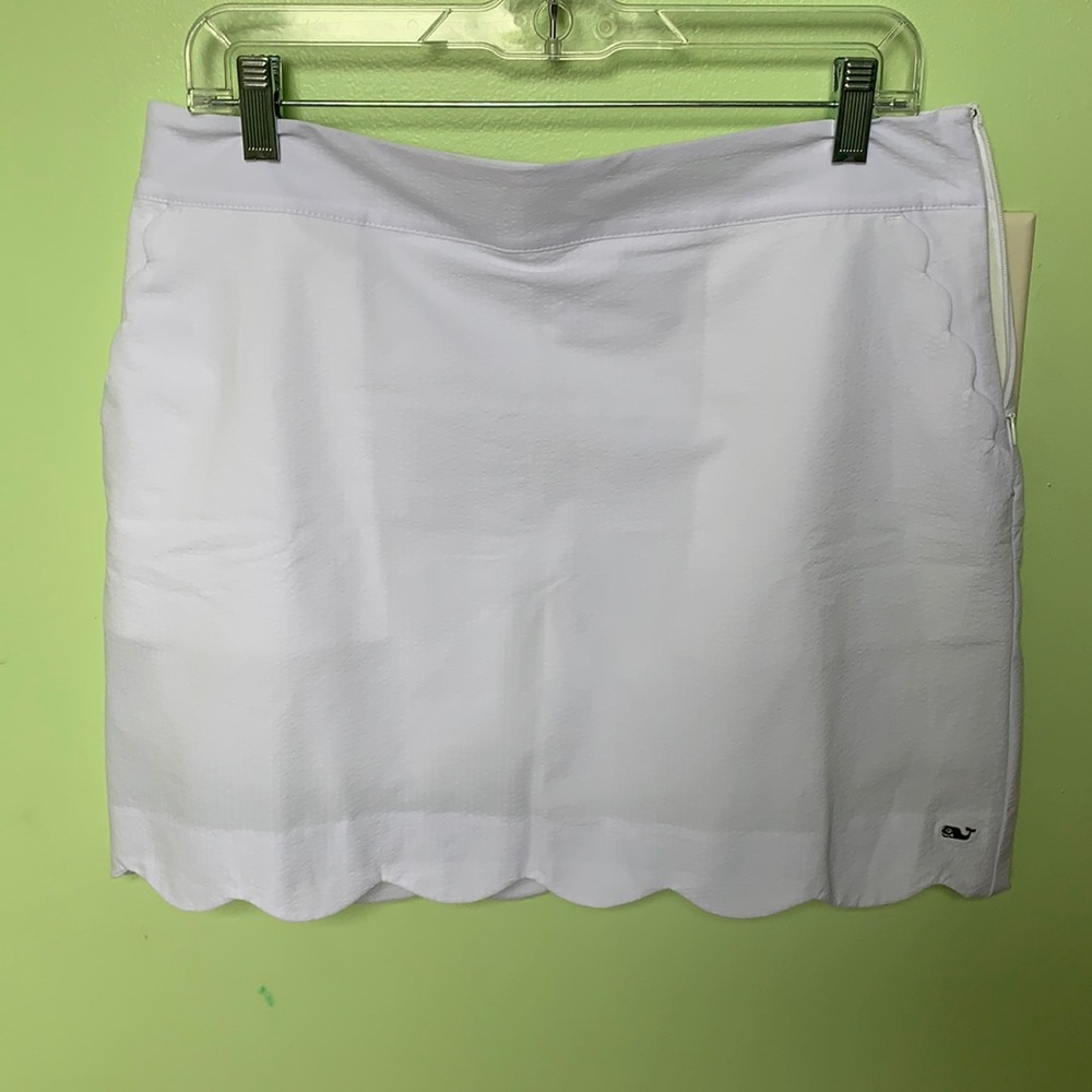 Vineyard Vines White Scallop-Edge Pull-On Skort